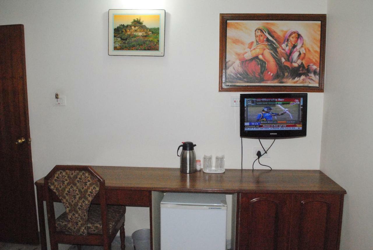 Geetco Hotel Jalor Esterno foto