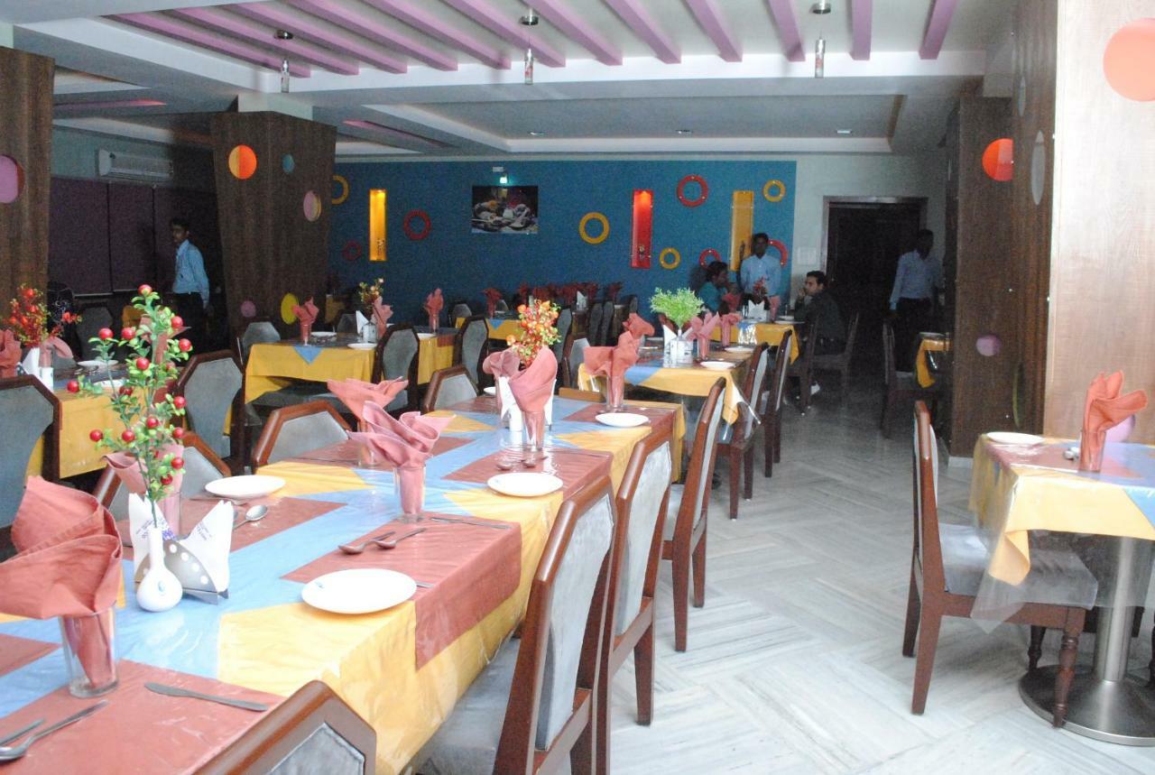 Geetco Hotel Jalor Esterno foto