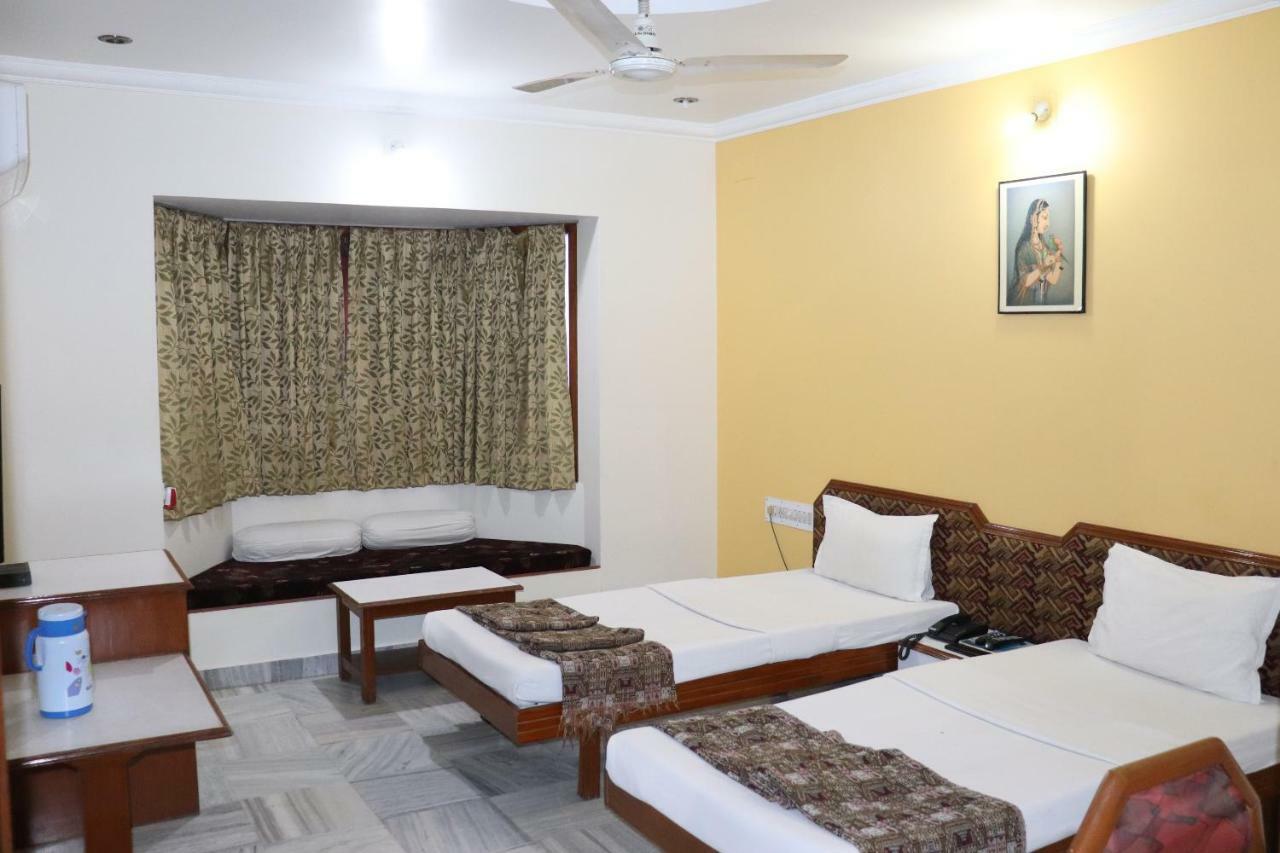 Geetco Hotel Jalor Esterno foto