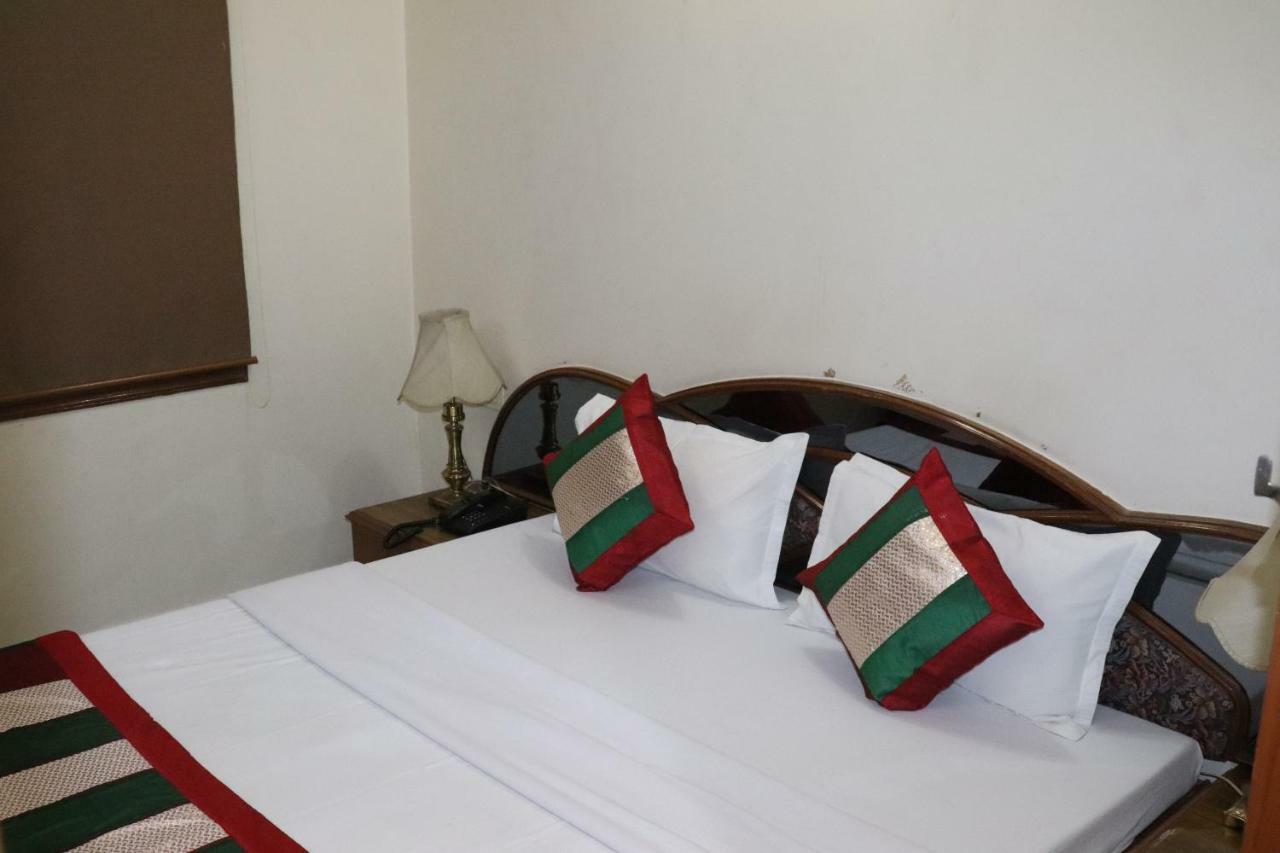 Geetco Hotel Jalor Esterno foto